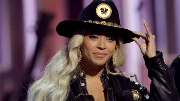 Beyonce calls out award shows and redcord labels