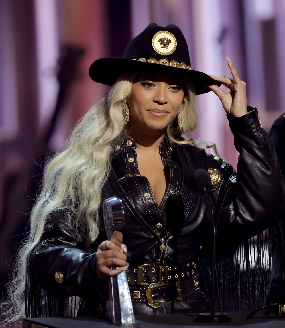 Beyonce calls out award shows and redcord labels