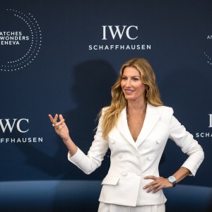 Gisele Bundchen Loose Top
