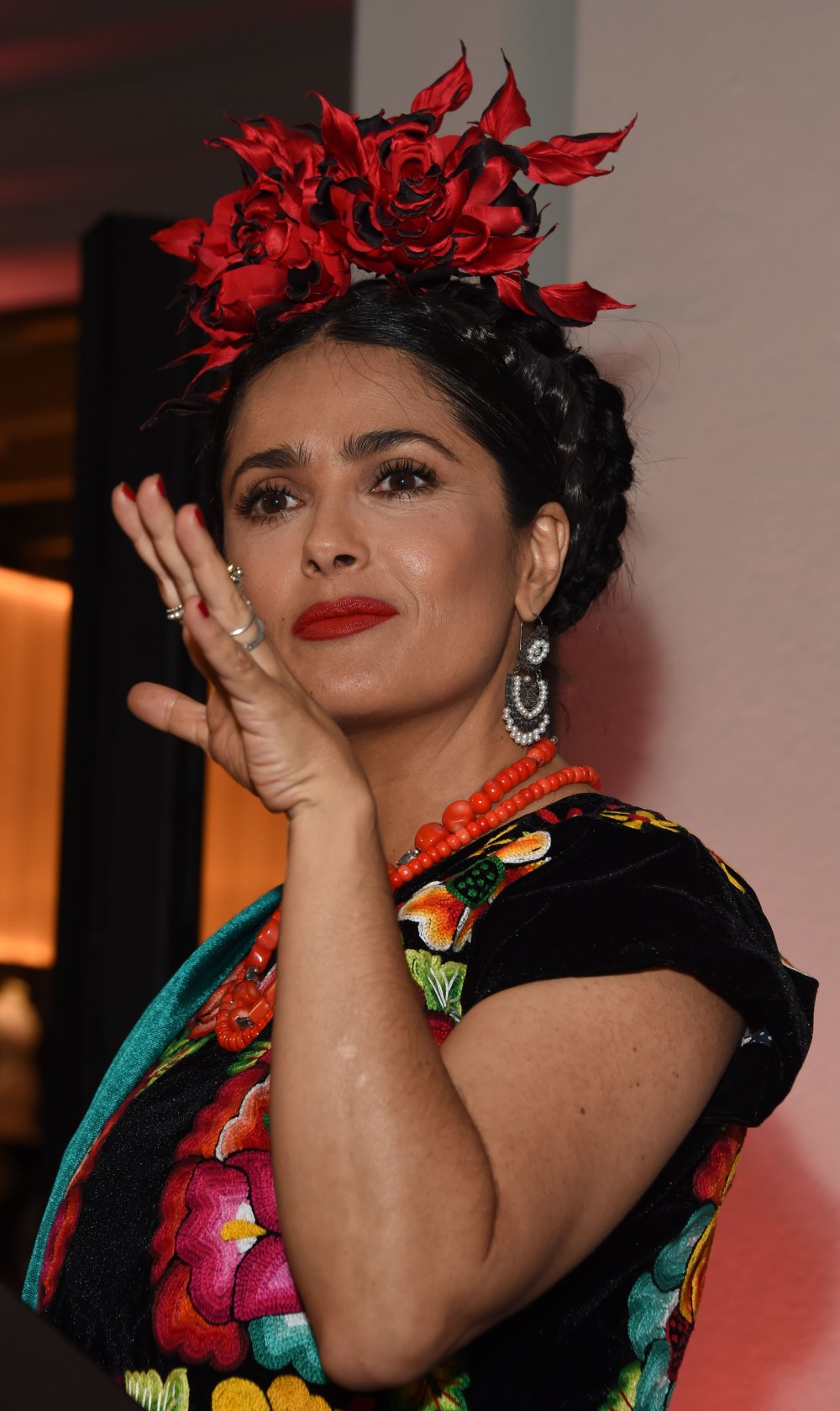 Salma Hayek vestida como Frida Kahlo