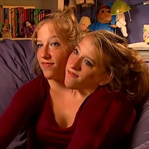 How to Watch Abby and Brittany Hensel 2012 Reality Show