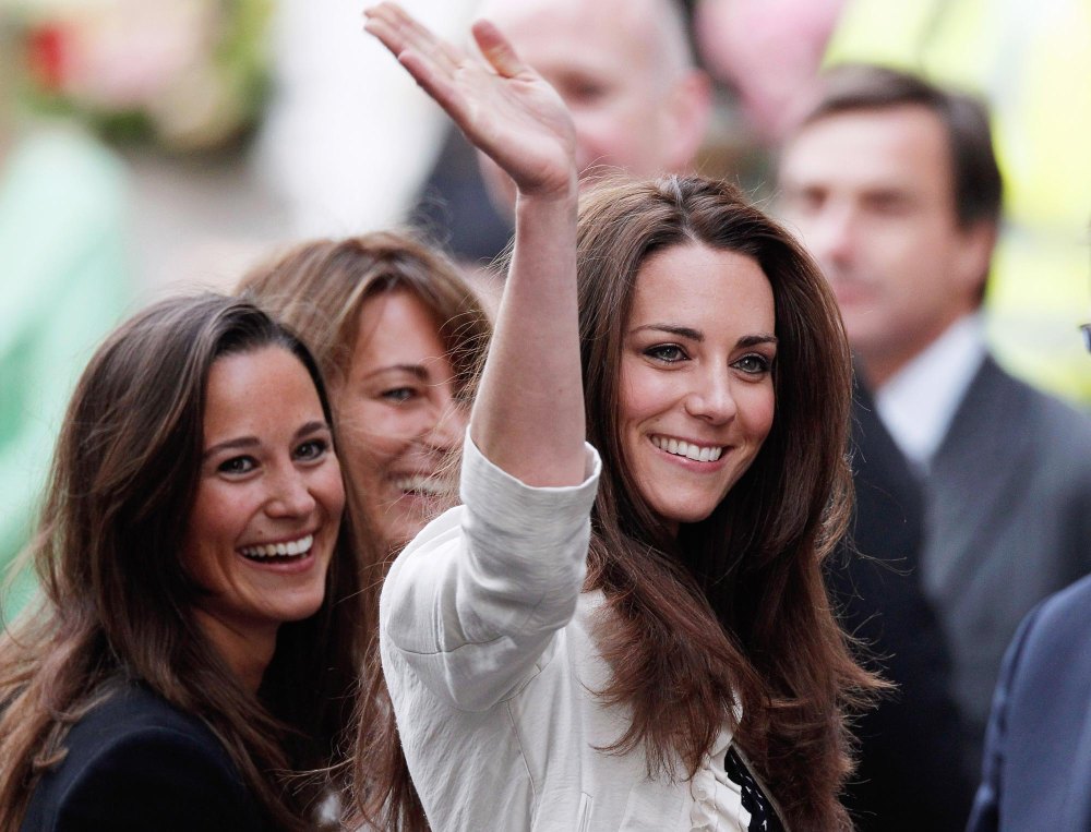 Inside Kate Middleton s Relationship With Her Family Through the Years 322