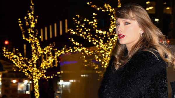 Is The Black Dog From Taylor Swift The Tortured Poets Department a Real Place
