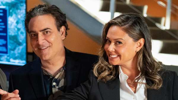 Jason Antoon Reveals How He Met NCIS Hawai i Costar Vanessa Lachey Details No Asshole Policy 775