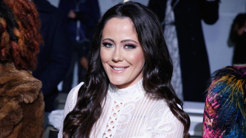 Jenelle Evans Claims Her Kids School Is Not Safe So Shes Homeschooling Them Instead