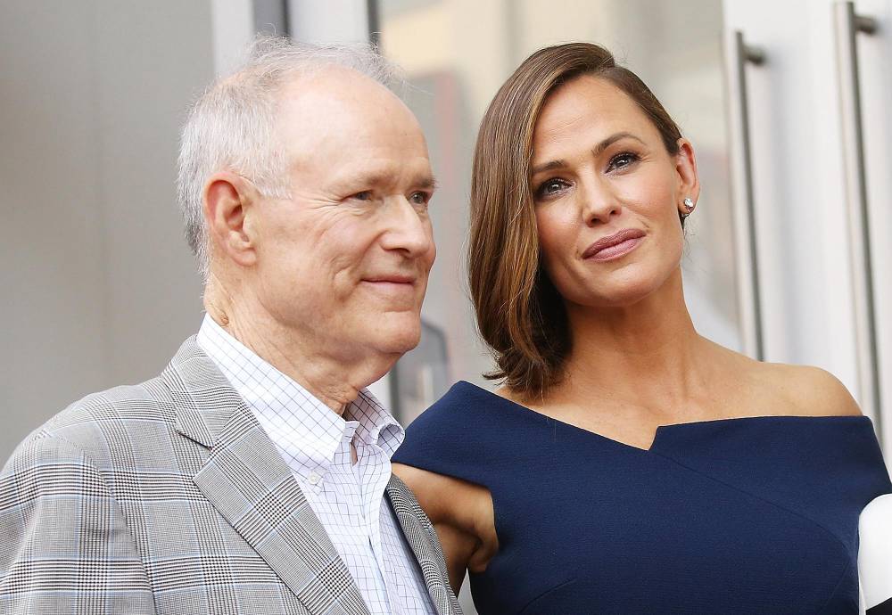 Jennifer Garner Mourns Her Dad in Sweet Tribute