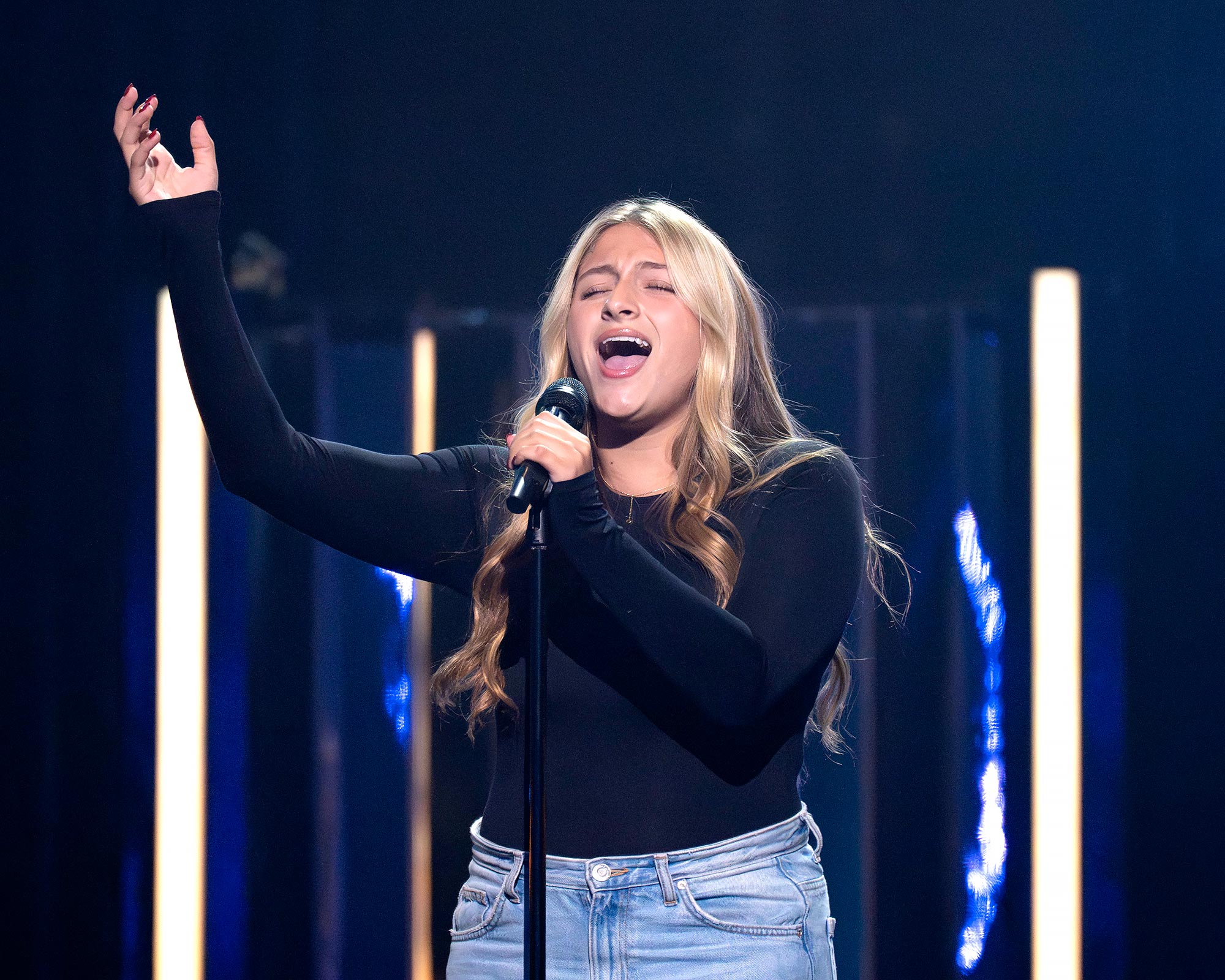 Juan Pablos Daughter Feels Luke Bryan On My Side During American Idol Journey