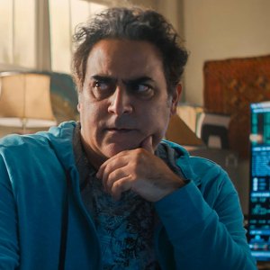 NCIS Hawai i s Jason Antoon Has Crazy Idea About Ernie Officiating Lucy and Kate s Future Wedding 103