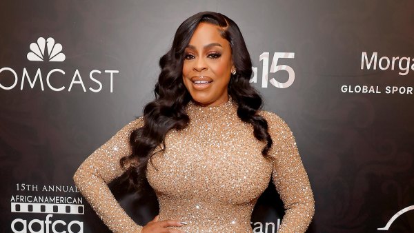 Niecy Nash-Betts’ Advice for Overcoming Marital Challenges Includes Champagne and Getting Naked