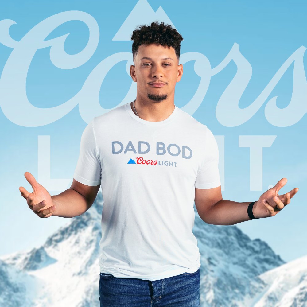 Patrick Mahomes Embraces His Dad Bod in Coors Light Shirt