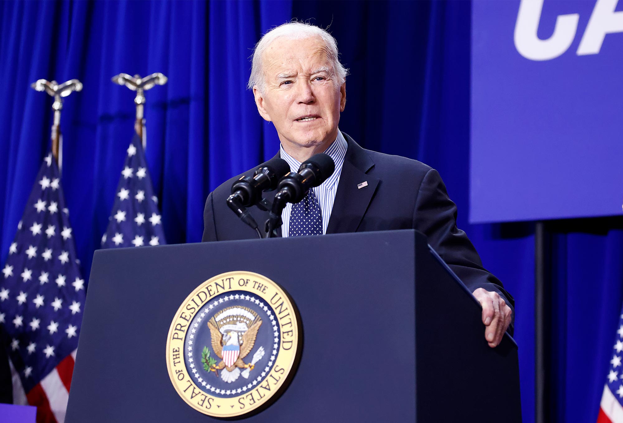 President Joe Biden Reveals He Contemplated Suicide After Wife Neilia and Their Infant Daughter Died 295