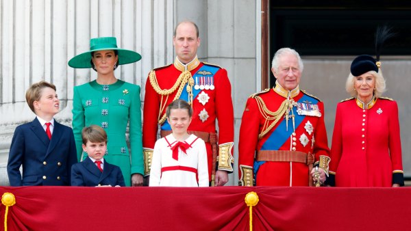 Royal Family Is Dealing With Biggest Crisis Since King Edward s Abdication Expert Claims