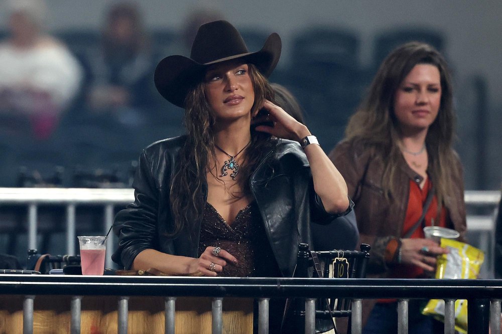 Supermodel Bella Hadid Triumphs in Rodeo Competition 3 Finals and 2 Buckles 746