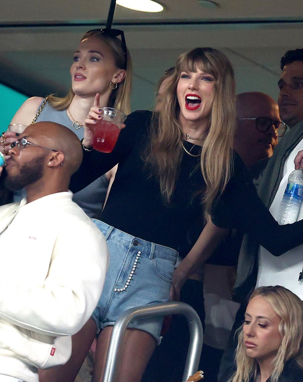 Taylor Swift’s History With London Explained: British BFs, Songs - All ...