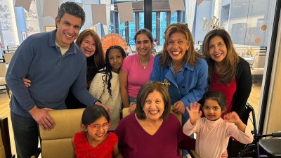 Today anchor Hoda Kotb's family album with daughters, mother Sameha Kotb and the photos of her loved ones 793