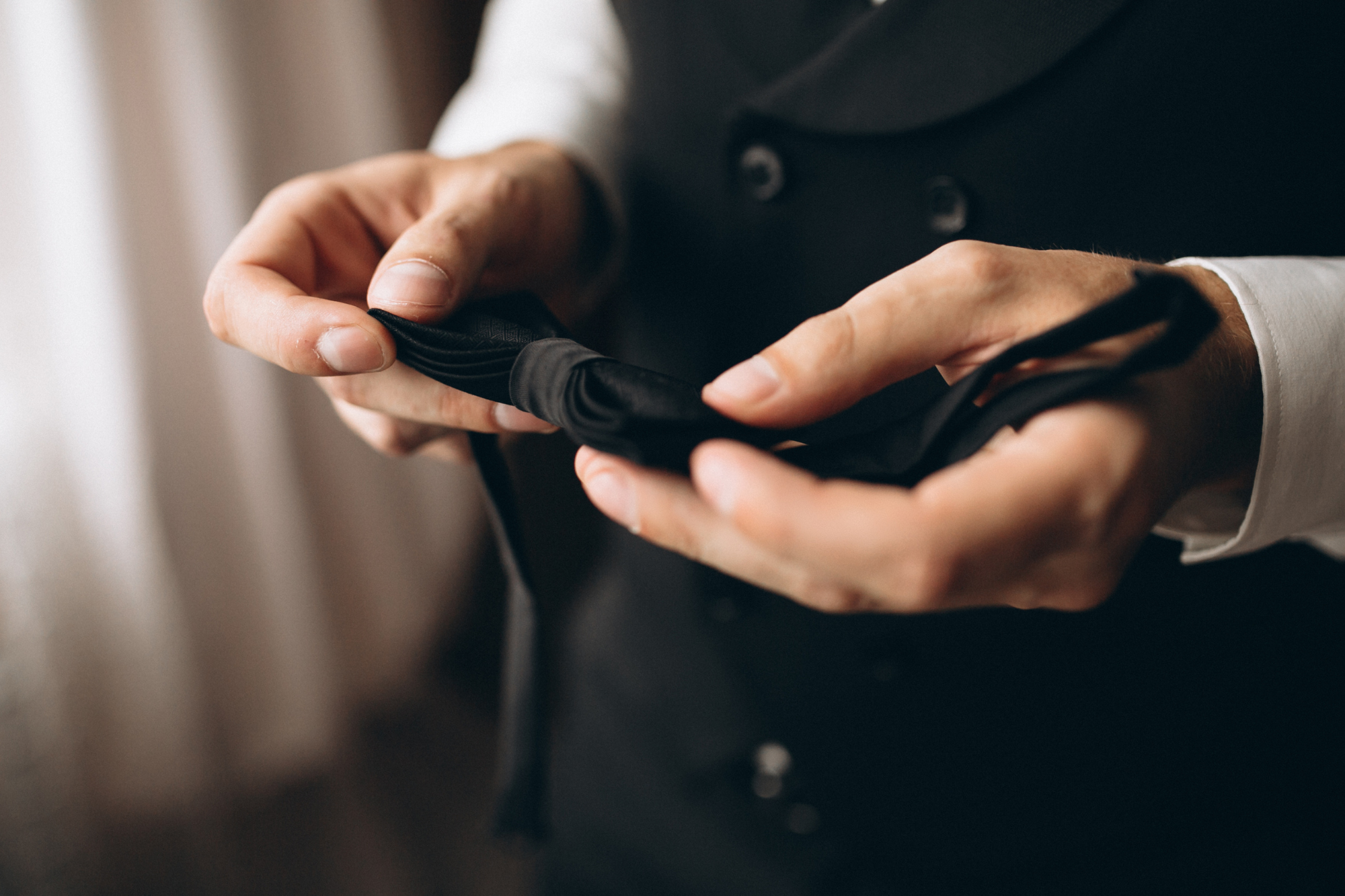 Top Cologne For Men: Timeless Fragrances You’ll Love