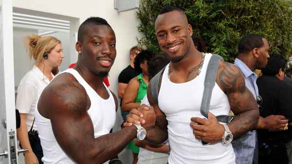 Former NFL Player Vontae Davis Family Guide