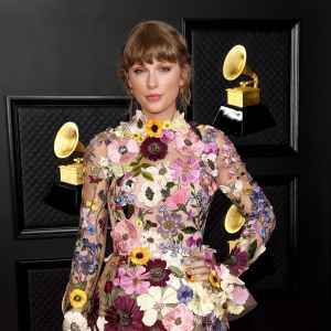 Which Taylor Swift Ex Was at The Black Dog