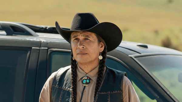 Yellowstone Star Mo Brings Plenty Asks For Assistance in Finding Fugitive Nephew 025