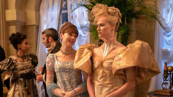 Bridgerton Showrunner Promises More Queer Stories on the Show in Upcoming Seasons