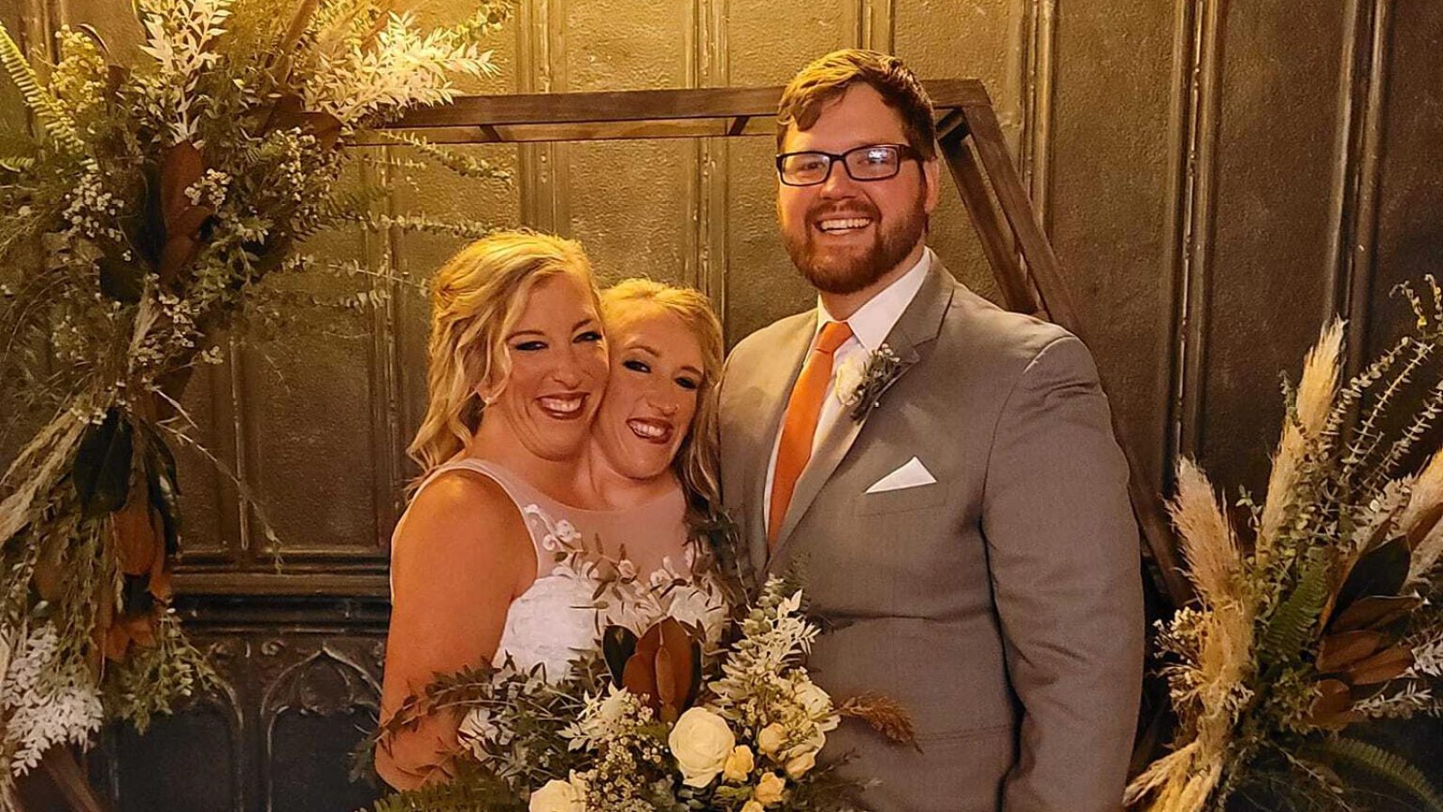 Conjoined Twin Abby Hensel’s Husband Josh Bowling Hit With Paternity Suit Following 2021 Wedding