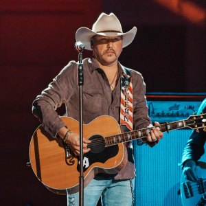 Jason Aldean Performs Let Your Boys Be Country at the 2024 CMT Music Awards After Controversy