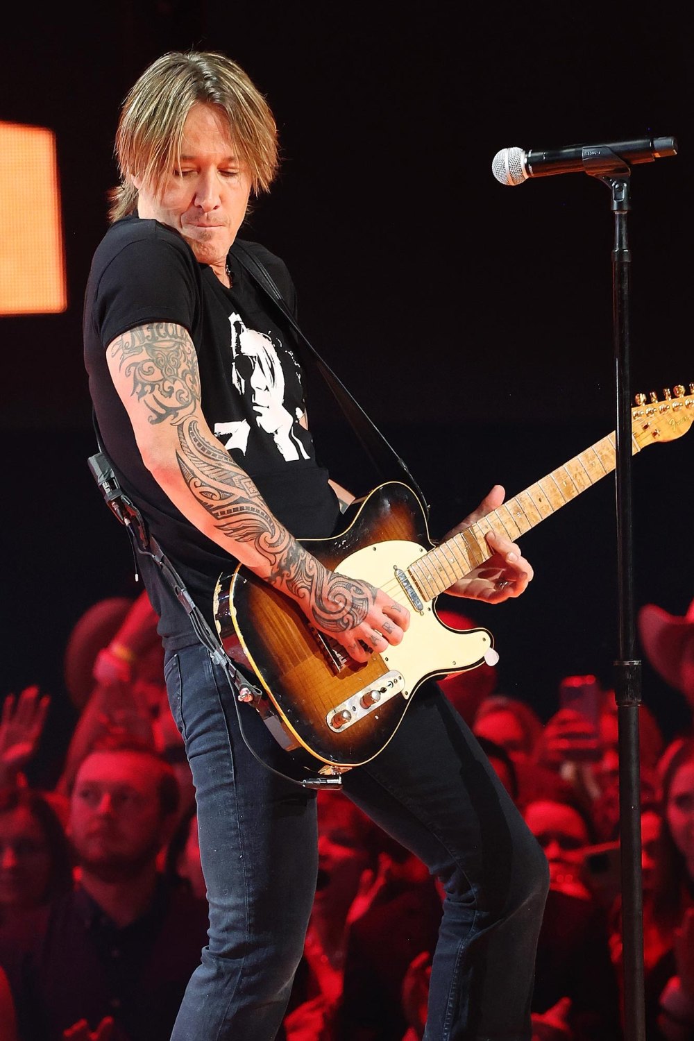 Keith Urban Rocks Out While Performing Straight Line at the 2024 CMT Music Awards