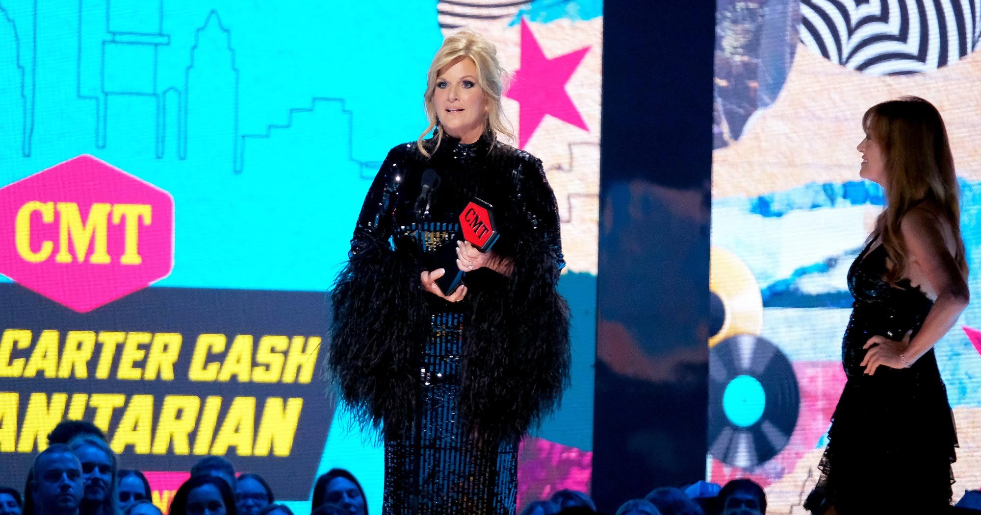 Trisha Yearwood Wins Humanitarian Honor at 2024 CMT Awards - Vimarsana News