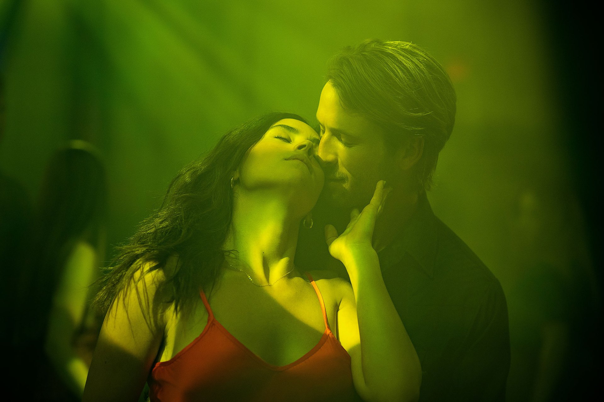 Adria Arjona, Glen Powell in Pain From Rashes During Hit Man Sex Scene