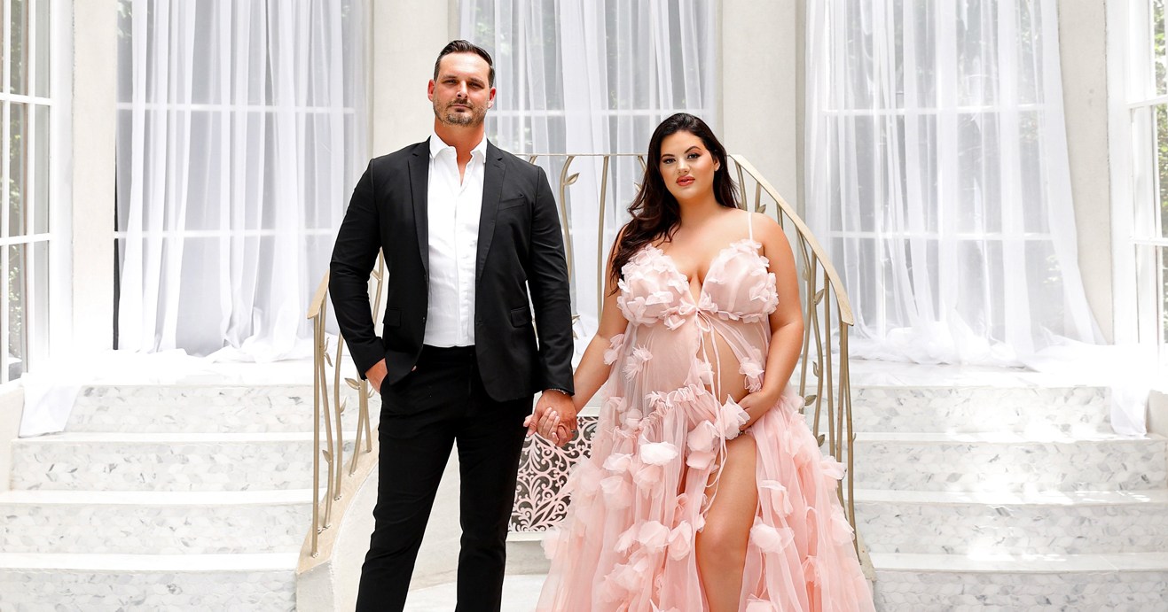 Love Is Blind's Alexa Alfia, Brennon Lemieux Reveal Sex of 1st Baby - Vimarsana News