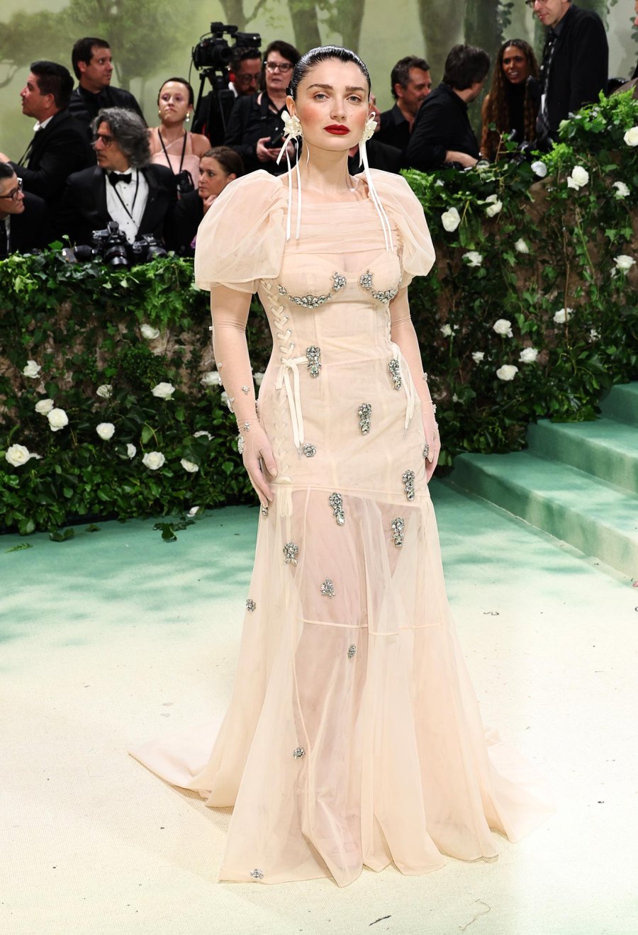 All the Red Carpet Fashion From the 2024 Met Gala What the Stars Wore 859 Eve Hewson