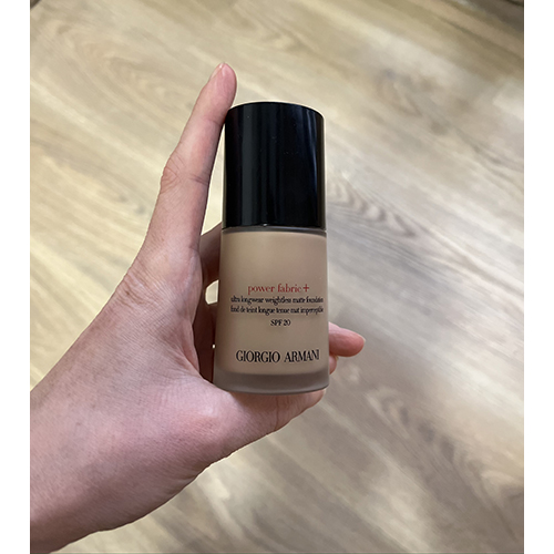 Armani Beauty Power Fabric + Longwear High Cover Foundation SPF 25