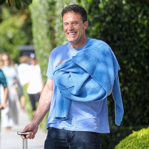 Ben Affleck Arm Covered X17