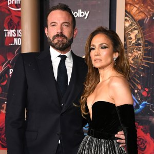 Ben Affleck Spotted With Wedding Ring Days After Not Wearing It