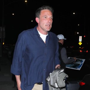Ben Affleck Still Wearing Wedding Ring During Solo Outing as Jennifer Lopez Attends ‘Atlas’ Premiere 373