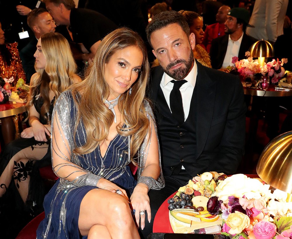 Ben Affleck and Jennifer Lopez Are Having Issues But Aren t Splitting Source 216