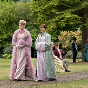 Bridgerton Star Claudia Jessie Hid Her Broken Wrist With Oversized Muffs in Season Three