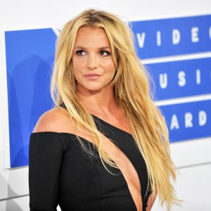 Britney Spears Exits LA Hotel Barefoot Escorted by Medical Staff