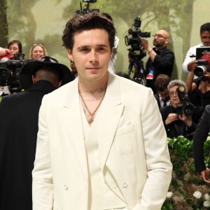 Brooklyn Beckham cuts lonely figure without wife Nicola Peltz at met gala and sparks concern