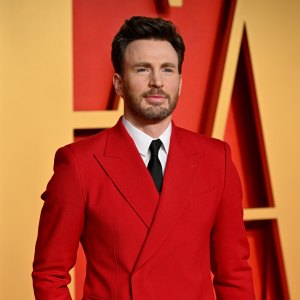 Chris Evans Clears Up ‘Misinformation’ That He Signed a Bomb