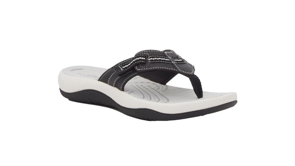 These 'Comfortable' Clarks Flip Flops Are 27% Off Now at DSW