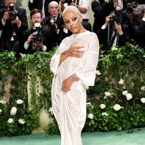 Doja Cat Drenches Herself in Hair Gel and Water at the 2024 Met Gala