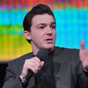 How Drake Bell Processed His Trauma Through Drake and Josh Theme Song