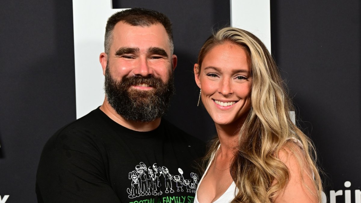 Jason Kelce Responds to Wife Kylie Being Labeled a ‘Homemaker’