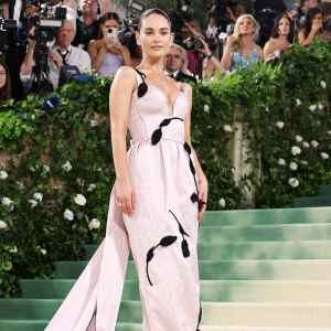 Met Gala 2024 Arrivals 650 Lily James