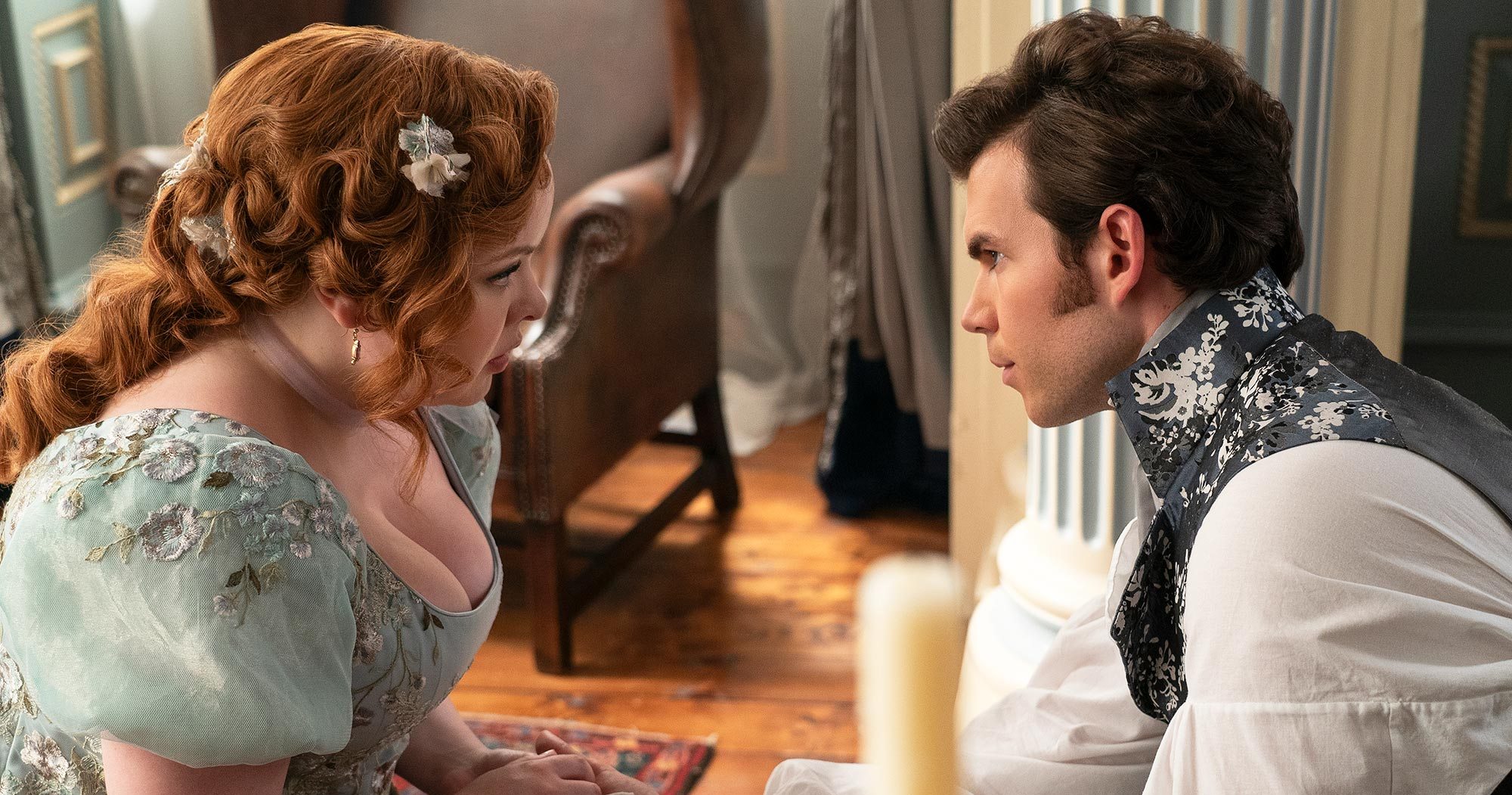 Penelope and Colin's Steamiest Scenes From Bridgerton Season 3 - Vimarsana News