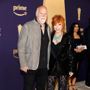 Reba McEntire and Boyfriend Rex Linn Stay Close on the 2024 ACM Awards Red Carpet 212