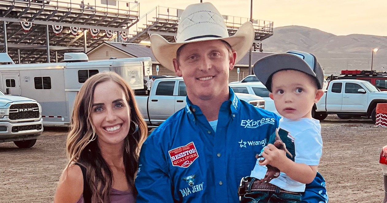 Rodeo Star Spencer Wright's Son Is in Critical Condition After Accident - Vimarsana News