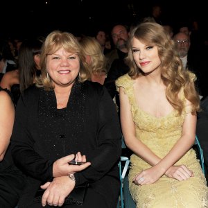 Taylor Swift Gives Mom Andrea Swift a Sweet Mothers Day Shout Out During Eras Tour Paris Concert