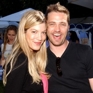 Tori Spelling Is Getting Veneers Decades After Jason Priestley Chipped Her Tooth During Makeout